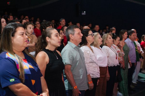 05 Show Natalino Mais incrível do Brasil No Instituto Beto Carrero